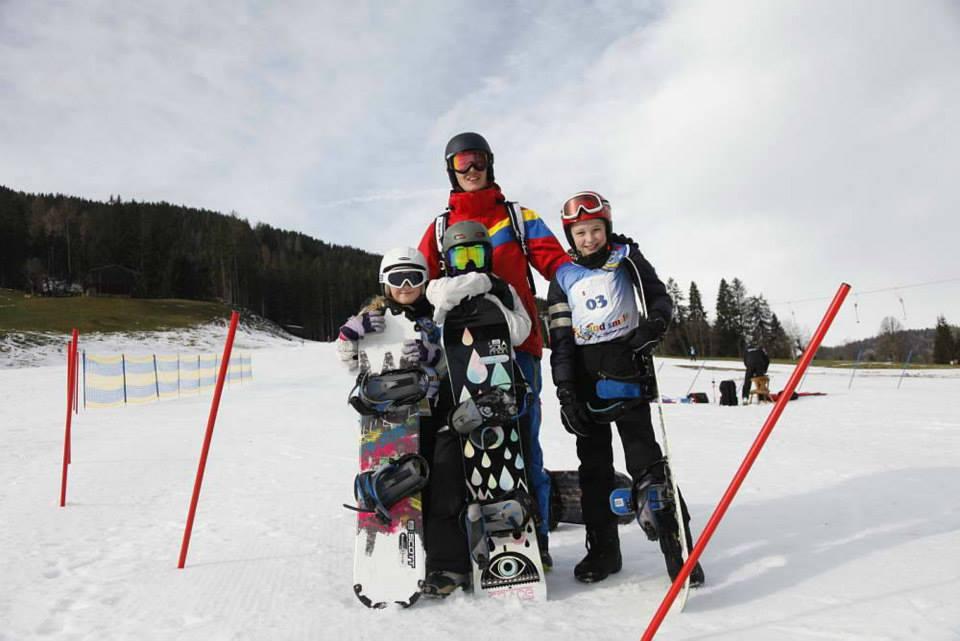 Alpbachtal - Kids Snowboarding Lessons (8-12 y.) for Beginners