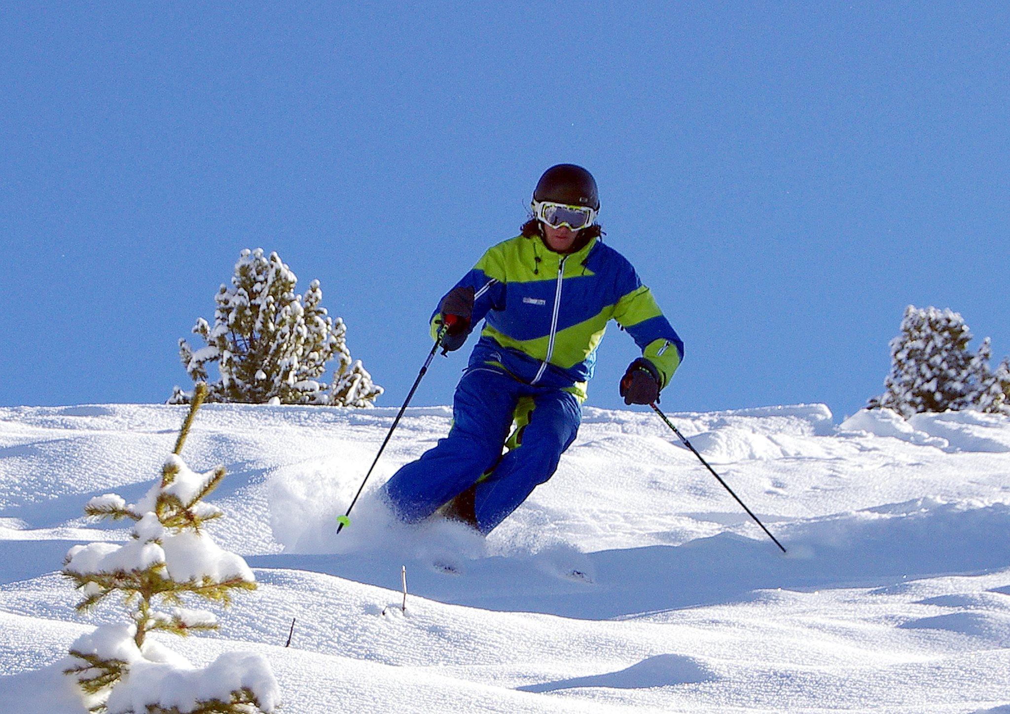 Oetz (Hochoetz) - Private Off-Piste Skiing Lessons for All Levels