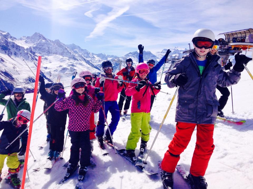 Zermatt - Kids Ski Lessons (6-12 y.) for Beginners - Full Day
