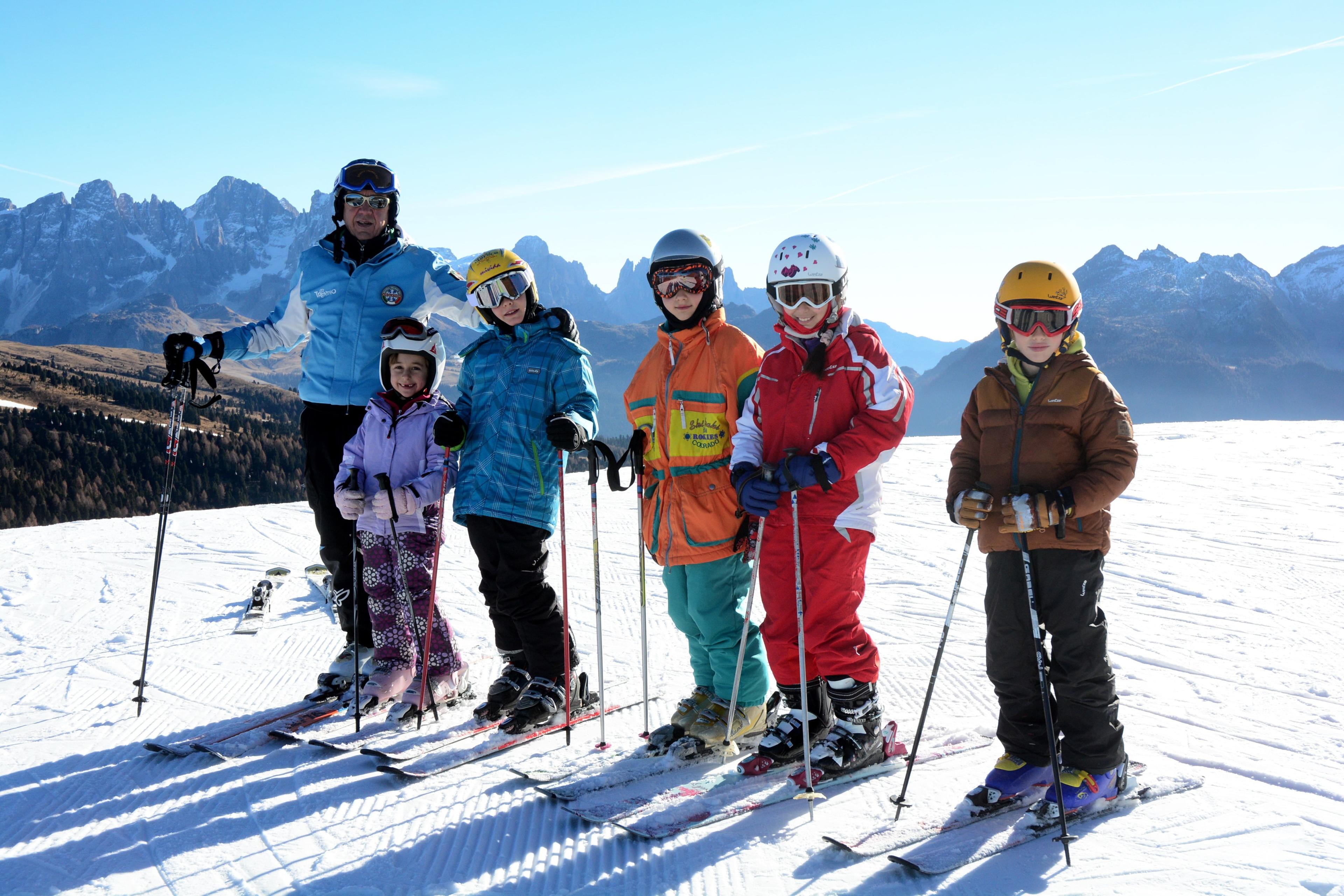 Moena - Kids Ski Lessons (5-12 y.) in Predazzo - Christmas