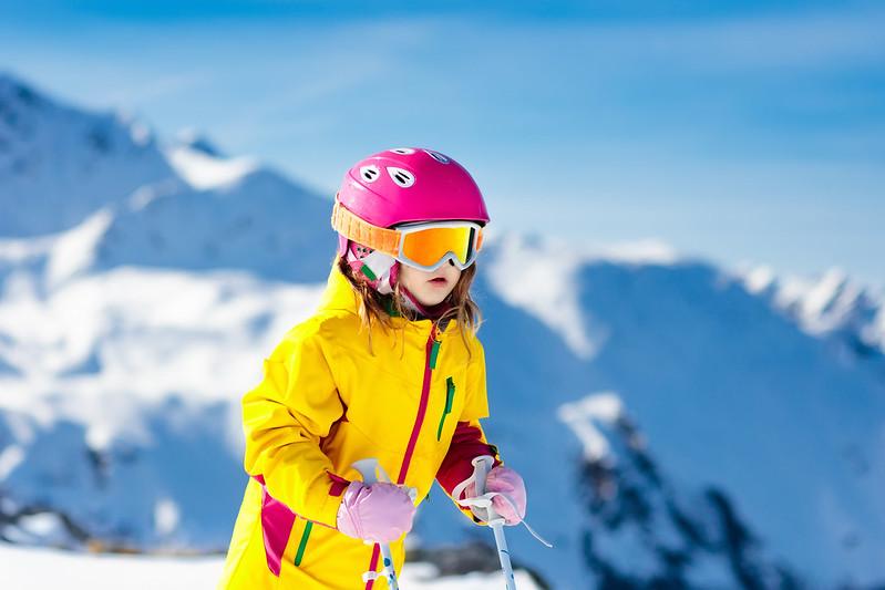 Sierra Nevada - Kids Ski Lessons (6-12 y.) for First Timers - Holidays