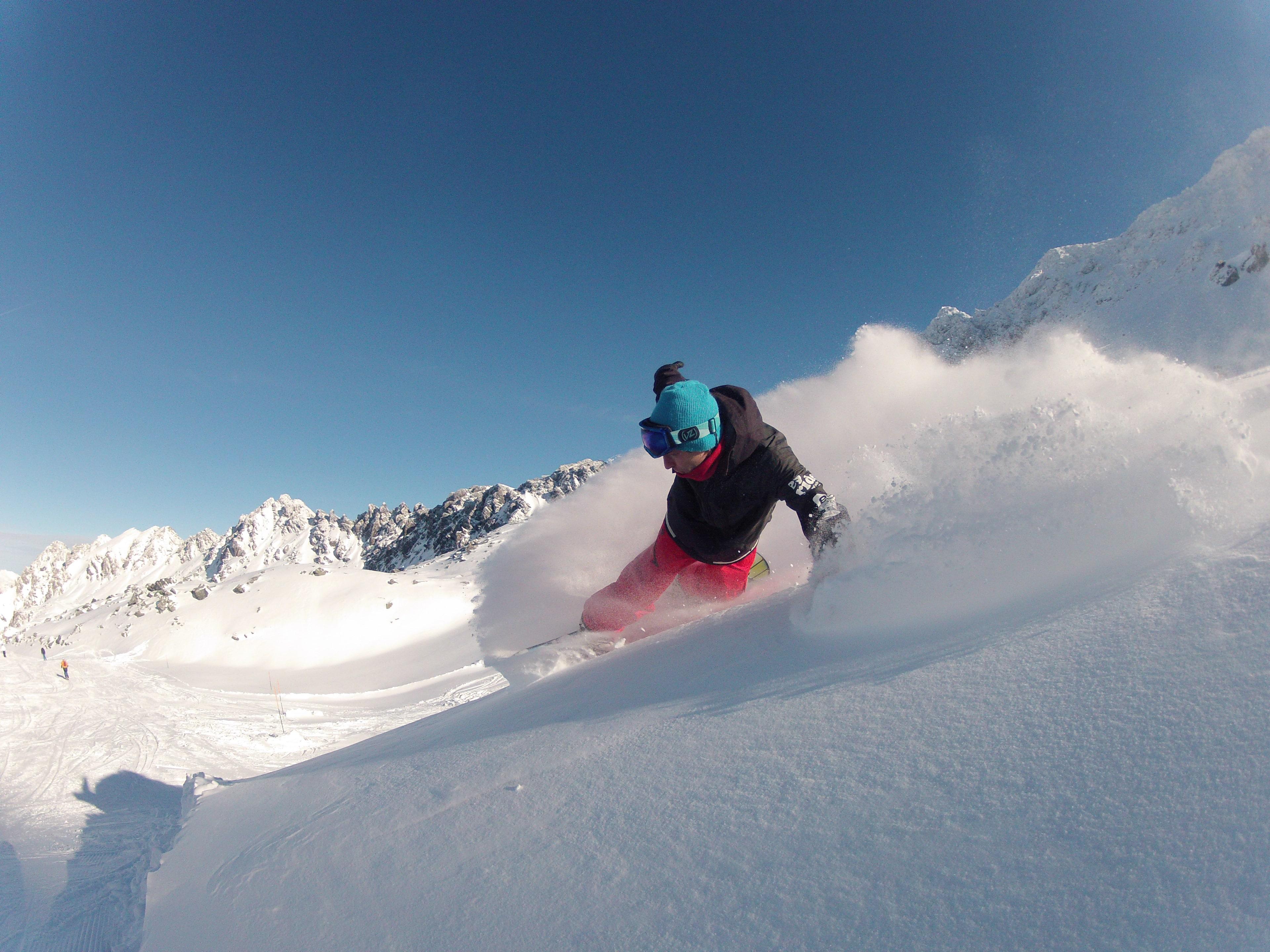 Verbier - Private Off-Piste Snowboarding Lessons for All Levels
