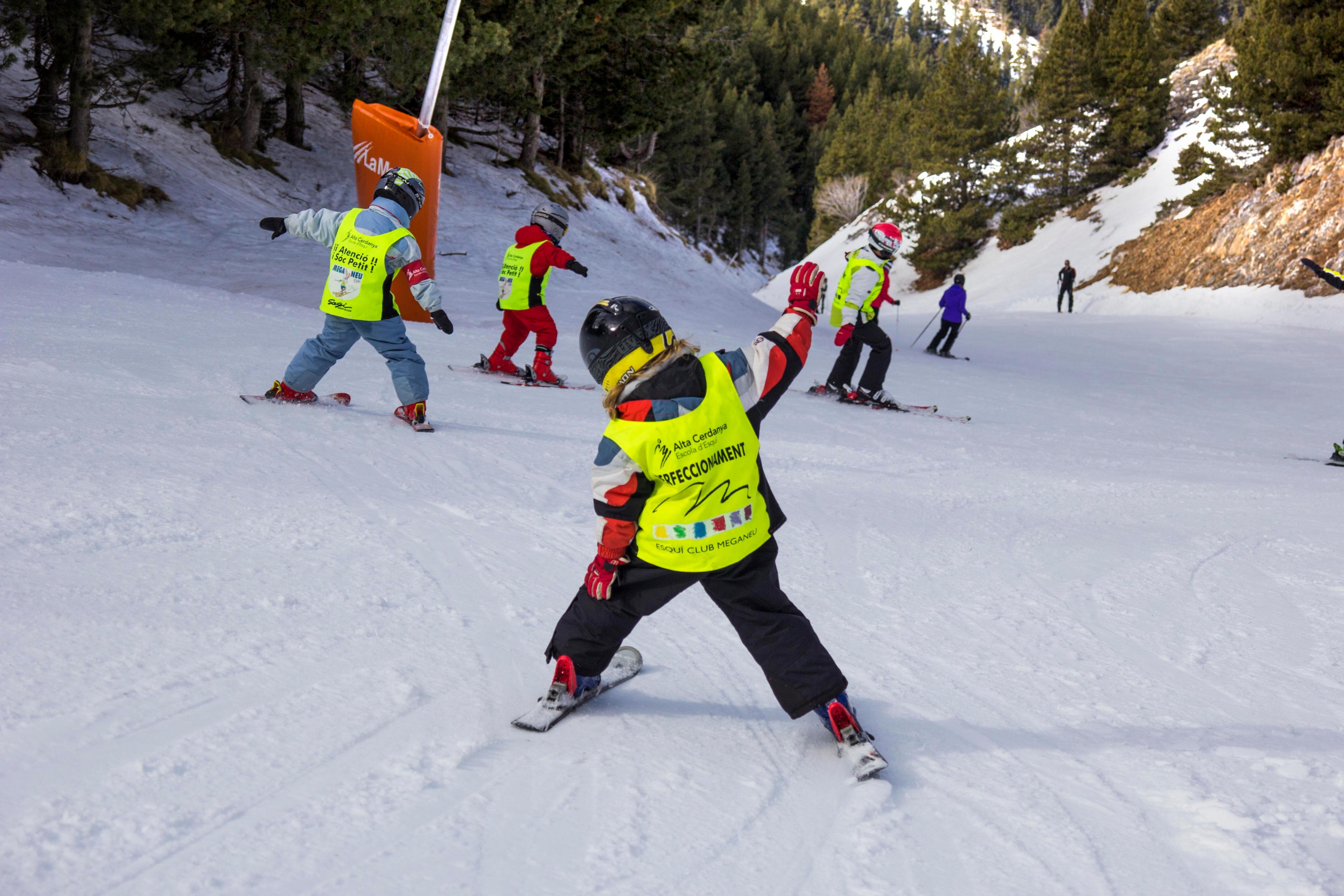 La Molina - Private Ski Lessons for Kids (3-14 y.) for All Levels