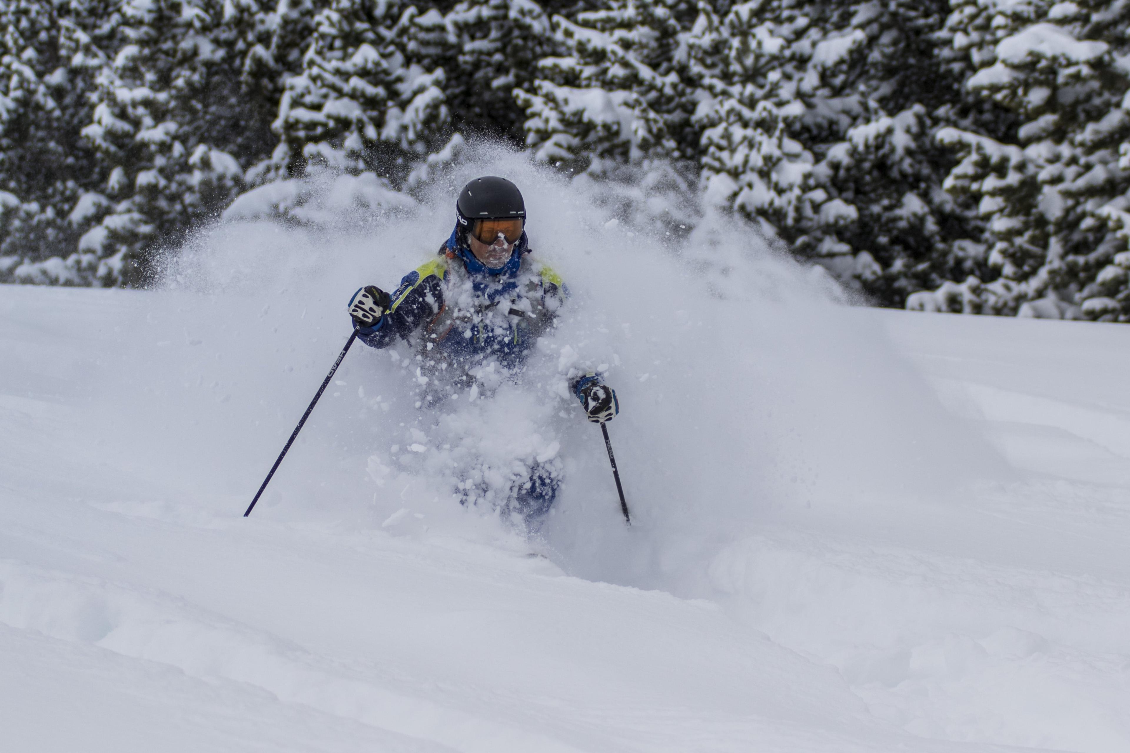 Cerler - Private Off-Piste Skiing Lessons for All Levels