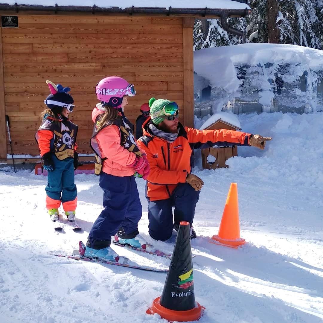 Montchavin-Les Coches - Kids Ski Lessons (from 3 y.) for Beginners - Christmas