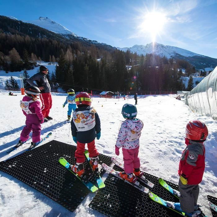 Val Cenis - Kids Ski Lessons (3-4 y.) for First Timers - February