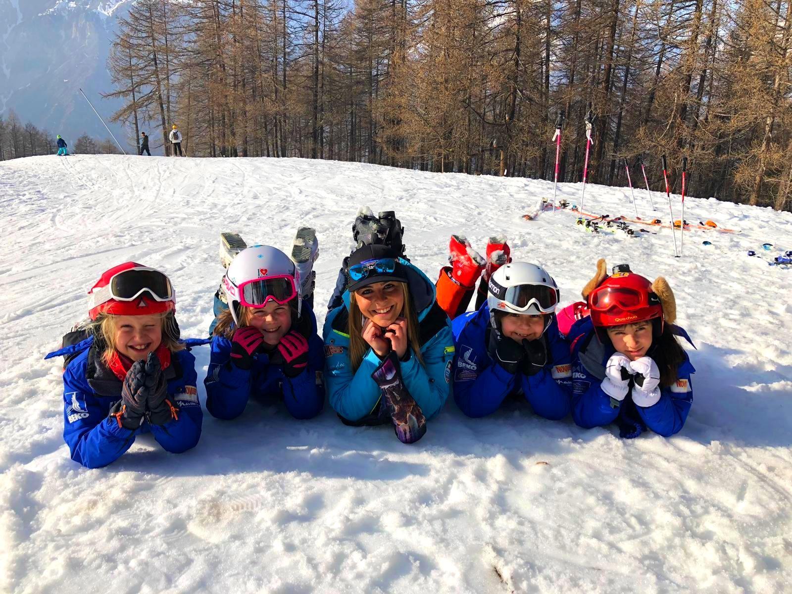 Bardonecchia - Kids Ski Lessons (4-14 y.) - Carnival - First Timer