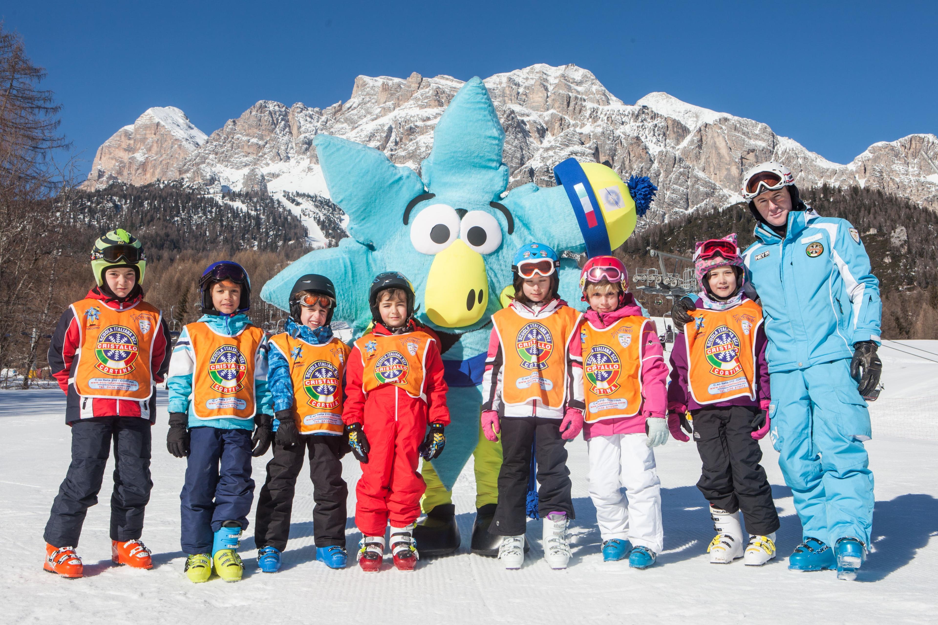 Cortina d'Ampezzo - Kids Ski Lessons (4-6 y.) for Beginners