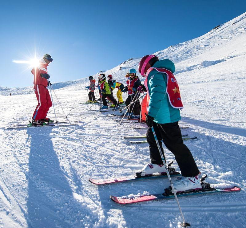 Val Cenis - Kids Ski Lessons (5-12 y.) for All Levels - February