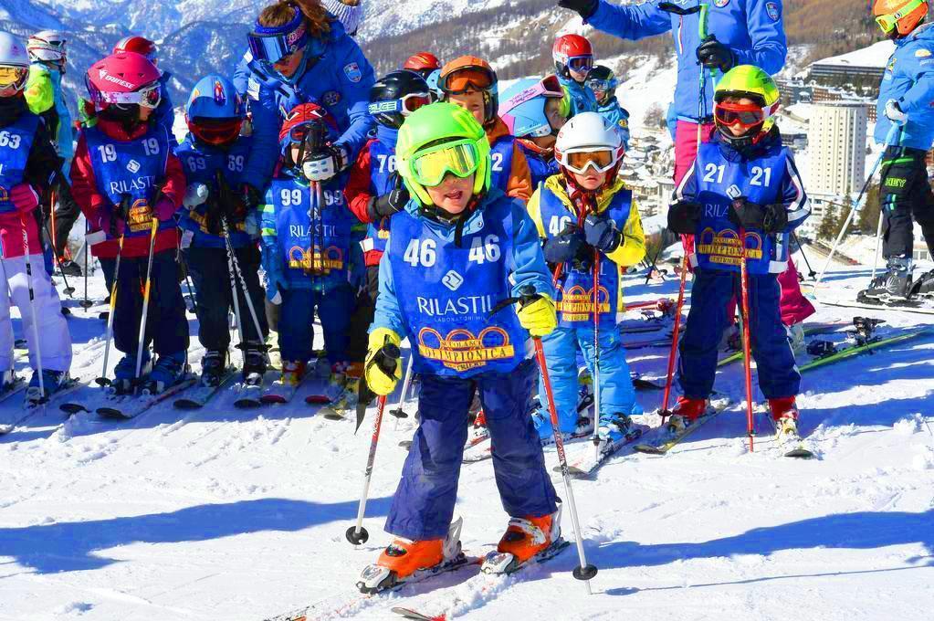 Sestriere - Kids Ski Lessons (5-12 y.) for Advanced Skiers