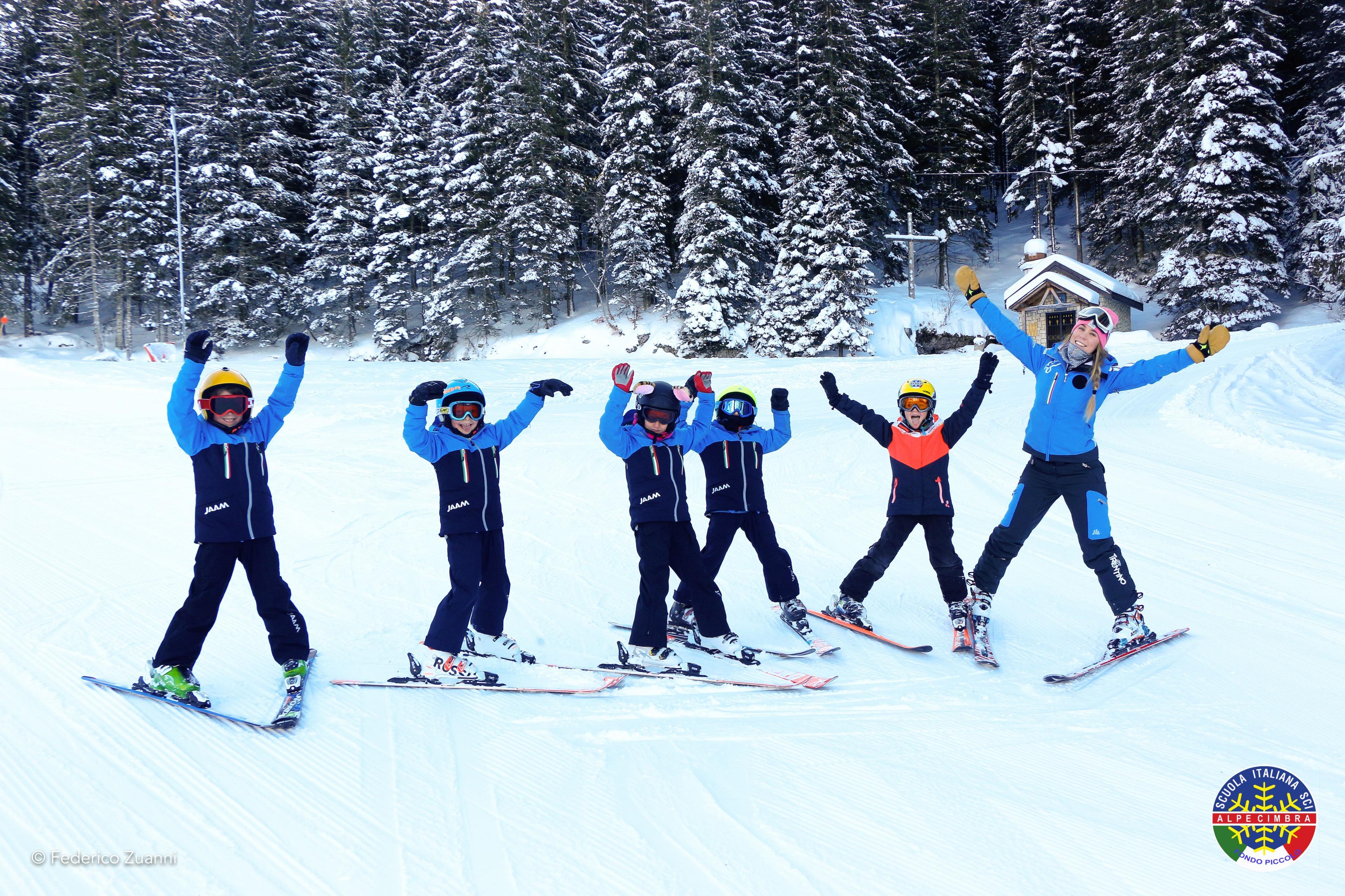Folgaria - Kids Ski Lessons (5-14 y.) for All Levels - Christmas