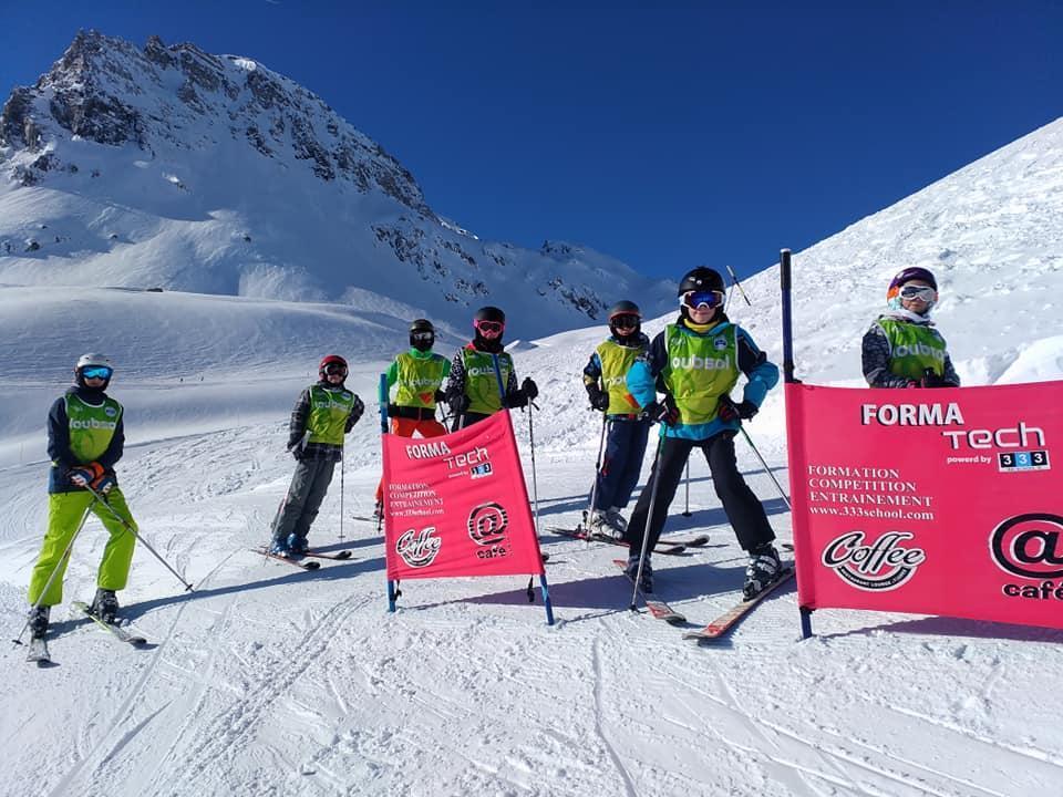 Tignes - Kids Ski Lessons (5-17 y.) for All Levels - Morning
