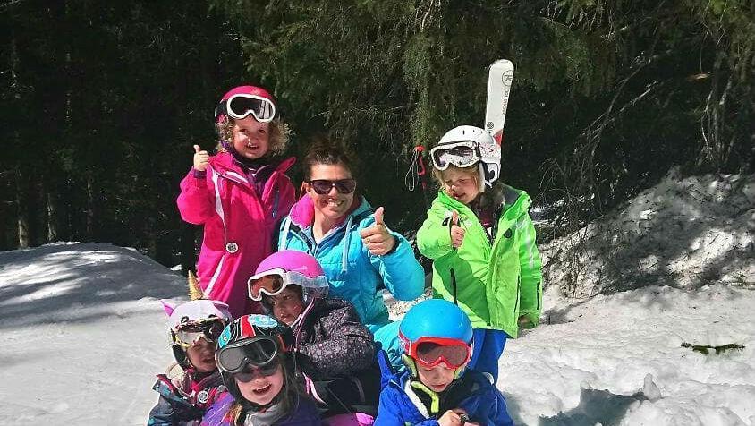 Morzine - Kids Ski Lessons (5-6 y.) + Ski Pass - Full Day - Beginner