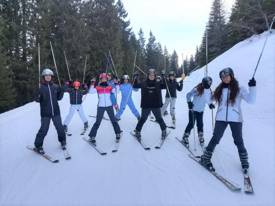 Pinzolo - Kids Ski Lessons (6-13 y.) - Full Day - Advanced