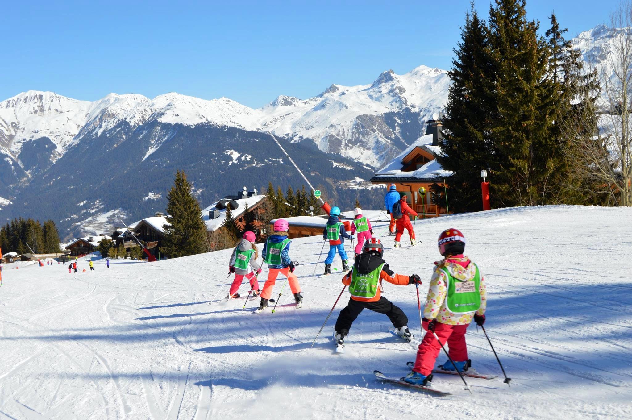 Courchevel - Kids Ski Lessons (6-12 y.) - Super 7