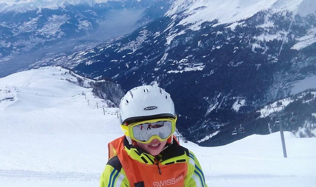 Crans Montana - Off-Piste Skiing Lessons for Kids - FWT Club - Max5 -Montana