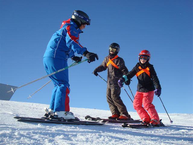 St Johann - Valles Kids Ski Lessons (3-14 Years) for Advanced Skiers