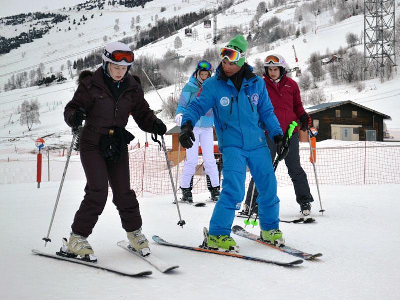 Les Deux Alpes - Private Ski Lessons for Adults - Christmas - All Levels