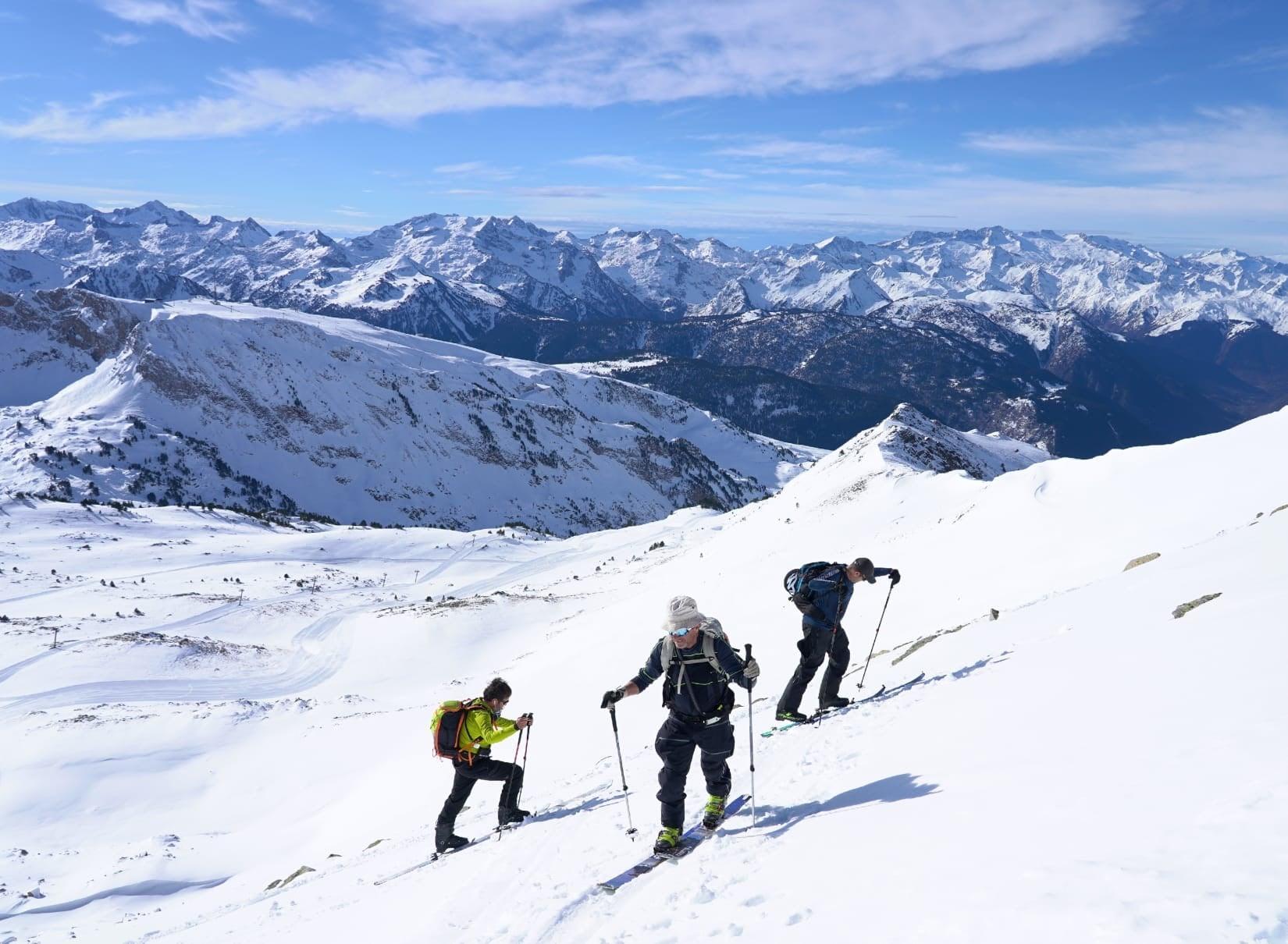Cerler - Private Ski Touring Guide in High Season