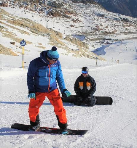 Sölden - Private Snowboarding Lessons for Adults
