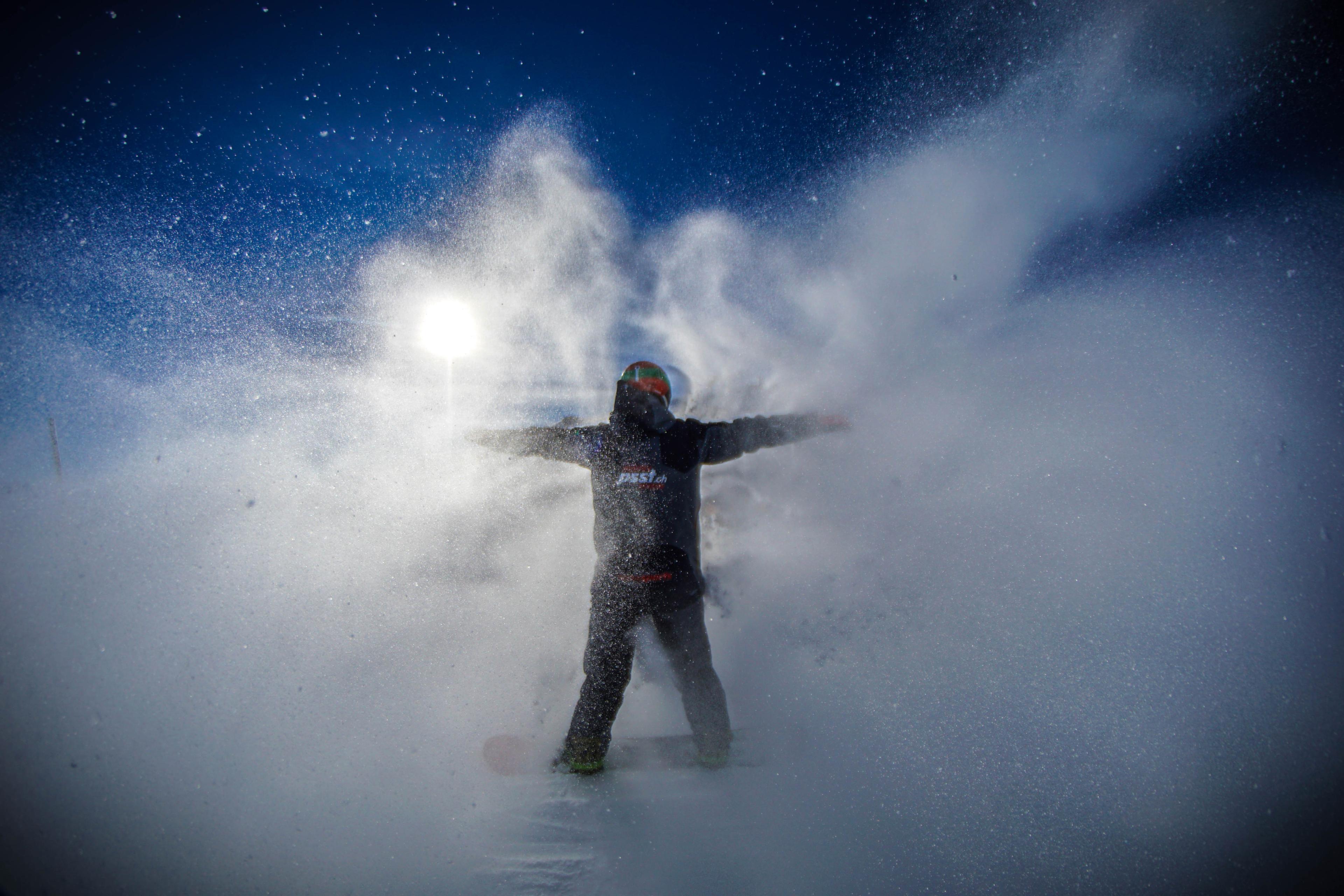 Gstaad - Private Snowboarding Lessons for All Levels - Morning