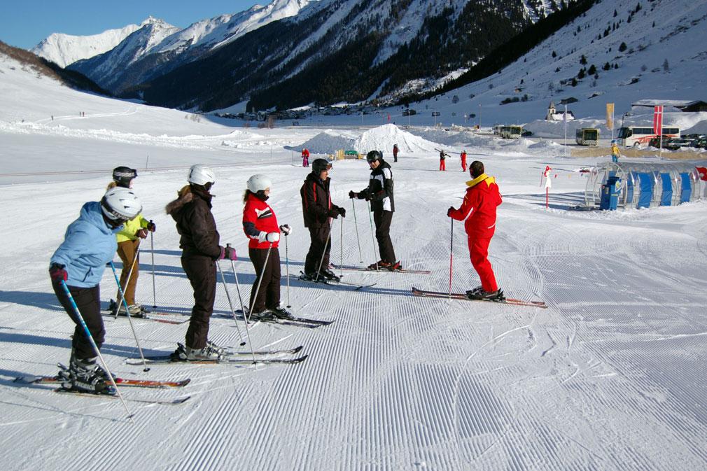 Bergeralm-Steinach am Brenner - Ski Lessons for Teens (14-17 y.) for Beginners
