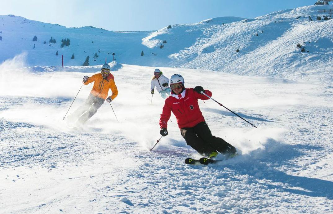 Kitzbühel - Ski Lessons for Adults - With Experience