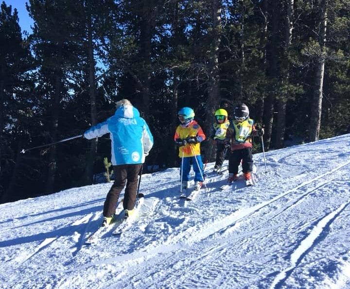 Les Angles - Ski Lessons for Kids (5-14 years) - February 23-28