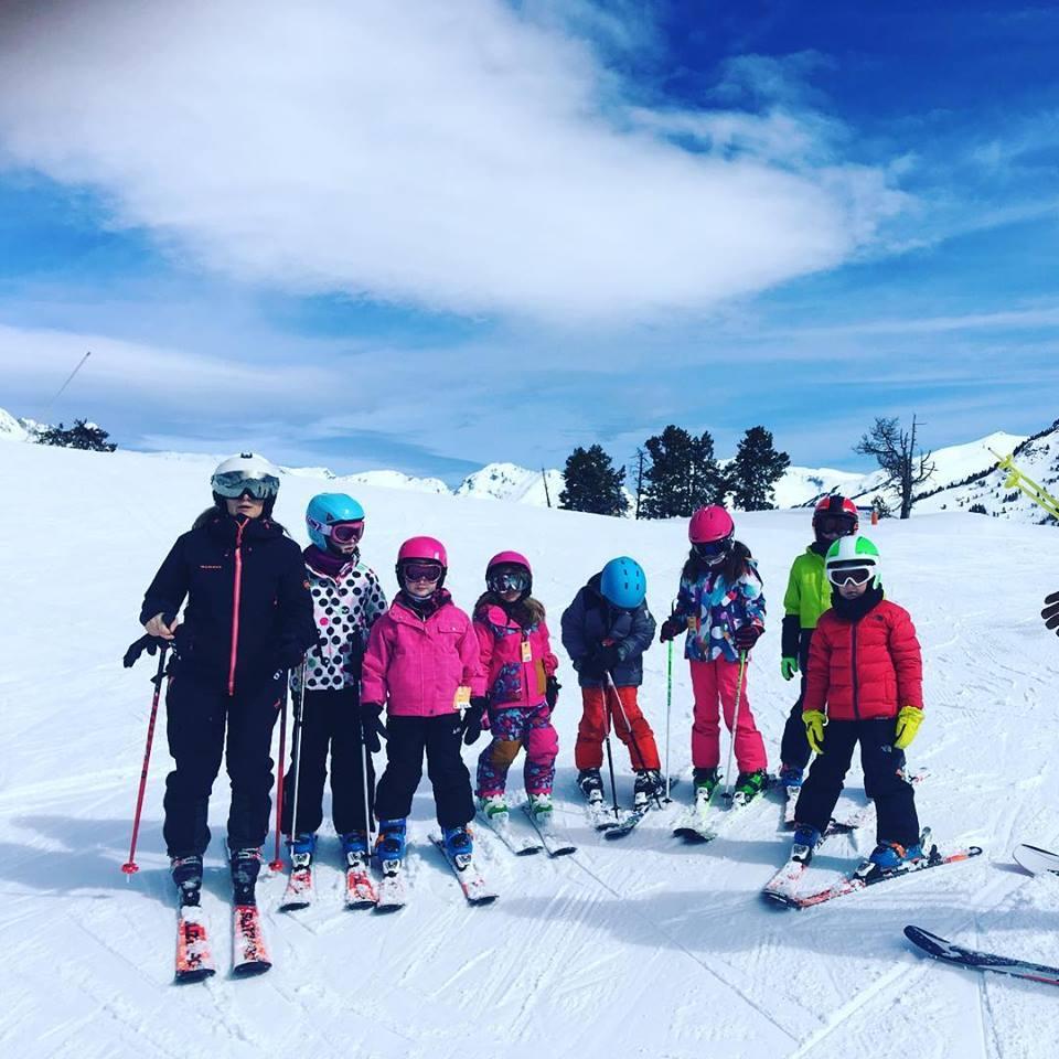 Baqueira Beret - Private Ski Lessons for Kids (4-12 years) for All Levels