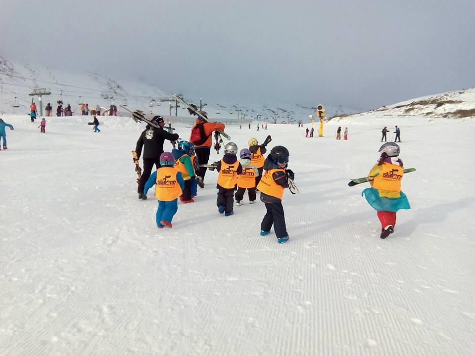 Alto Campoo - Ski Lessons for Kids (8-16 years) - With Experience