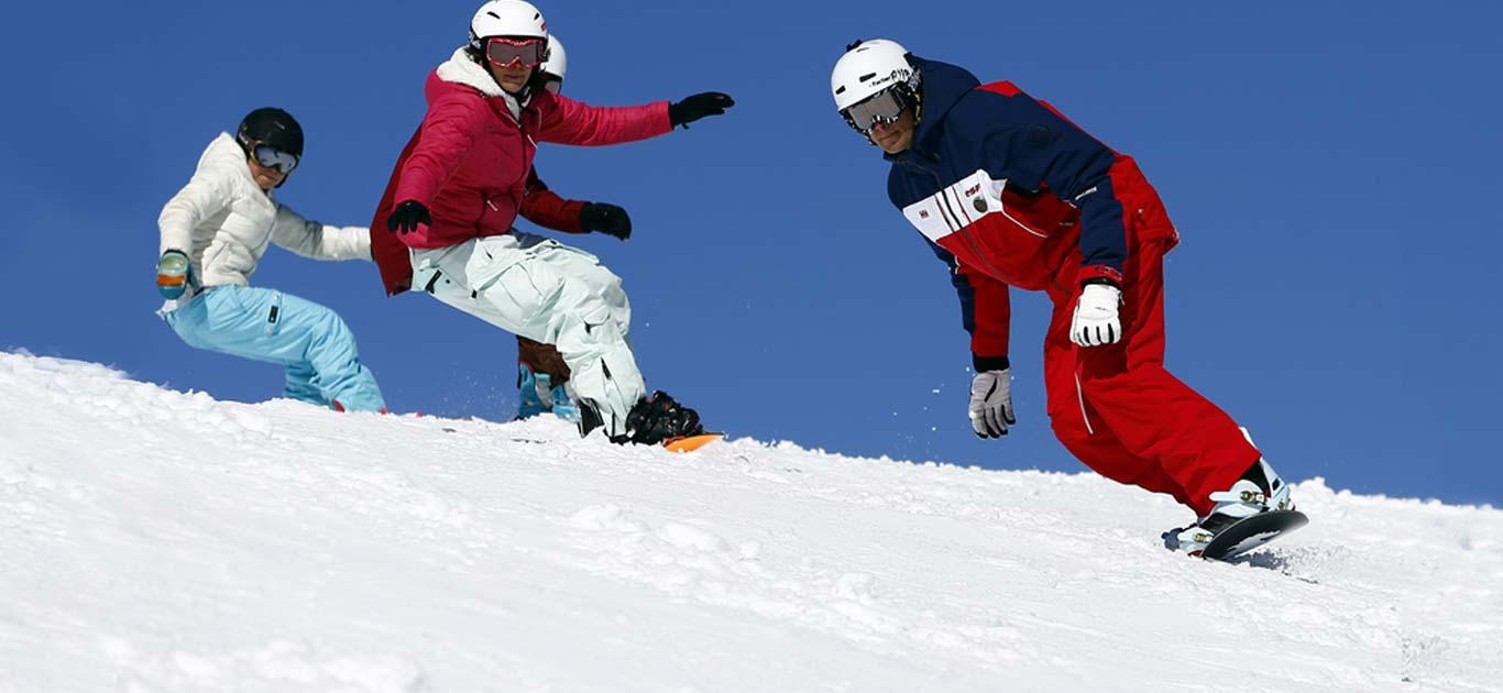 Les Orres - Snowboarding Lessons (from 8 y.) for All Levels - Morning