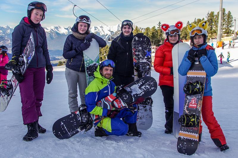 Oetz (Hochoetz) - Snowboarding Lessons for Kids & Adults of All Levels