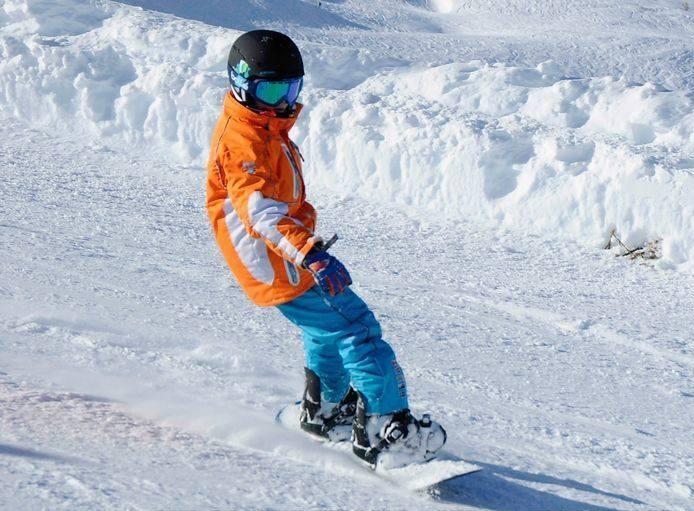 Serre Chevalier - Snowboard Lessons for Kids - Incl. Equipment - All Levels