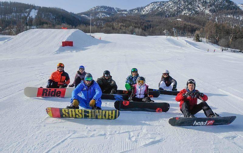 Serre Chevalier - Snowboarding Lessons for Teens & Adults of All Levels