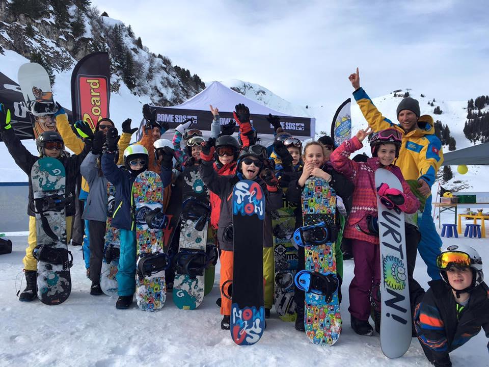 Villars - Snowboarding Lessons (5-18 y.) for All Levels