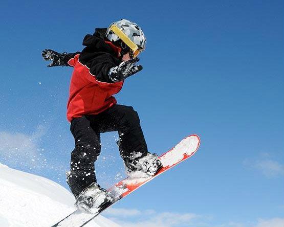 Val Thorens - Snowboarding Lessons (from 8 y.)