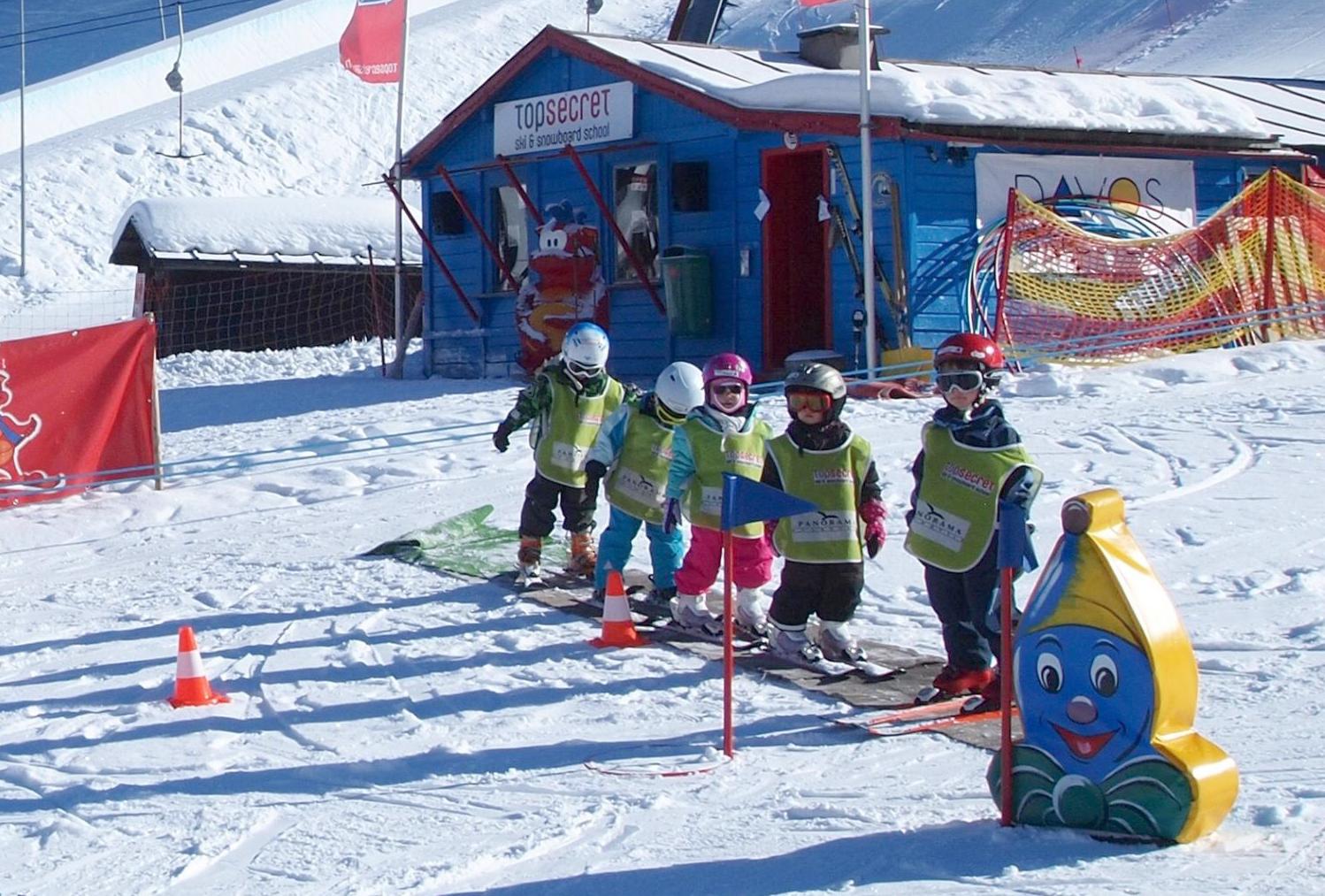 Davos - Kids Ski Lessons (3.5-10 y.) for Beginners