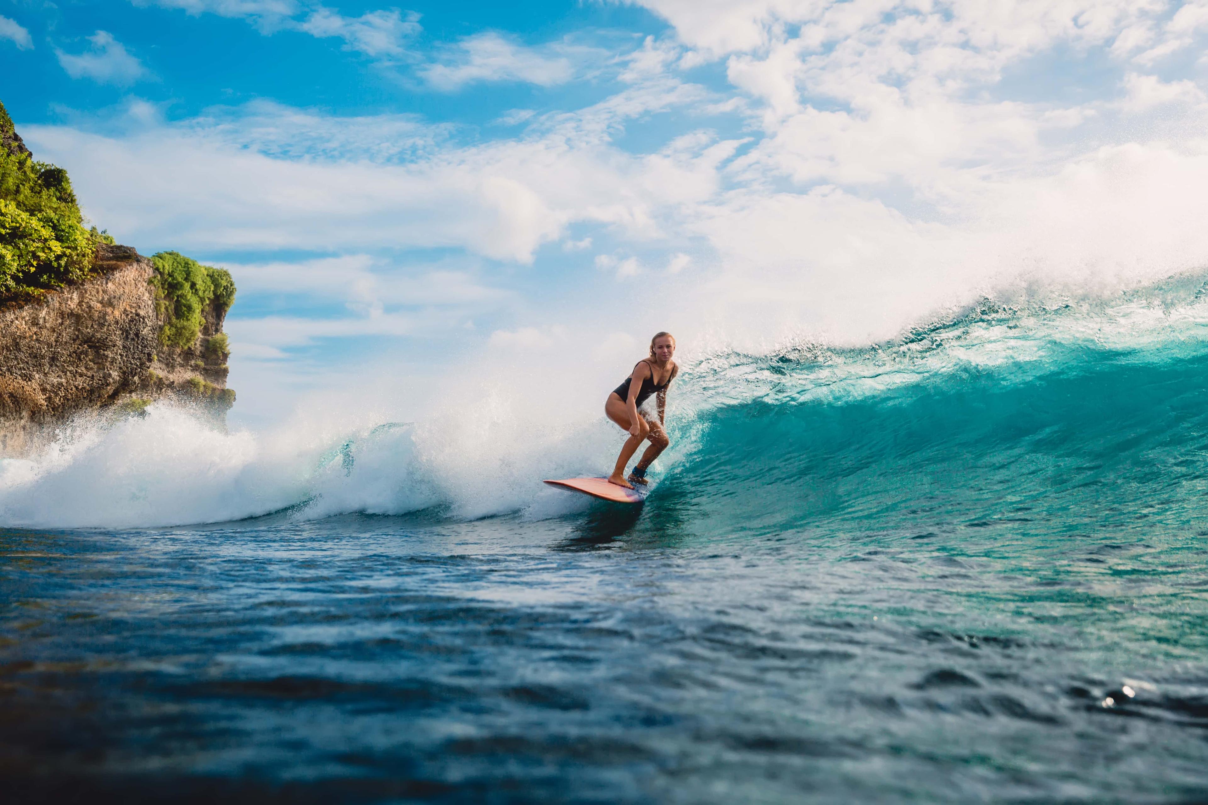 Wave surfing sea sports man wallpaper | 3840x2400 | 611013 | WallpaperUP